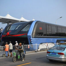 China Straddling Bus