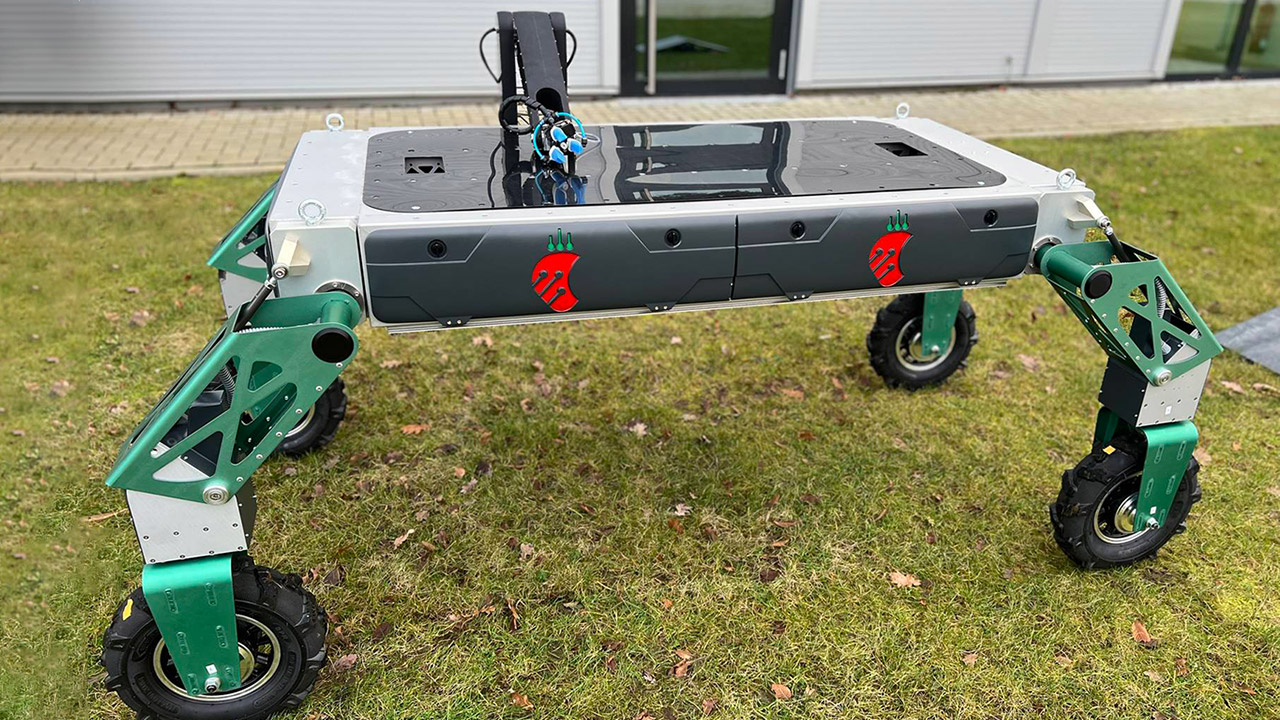 RoLand Strawberry Picking Robot Harvesting Fruit