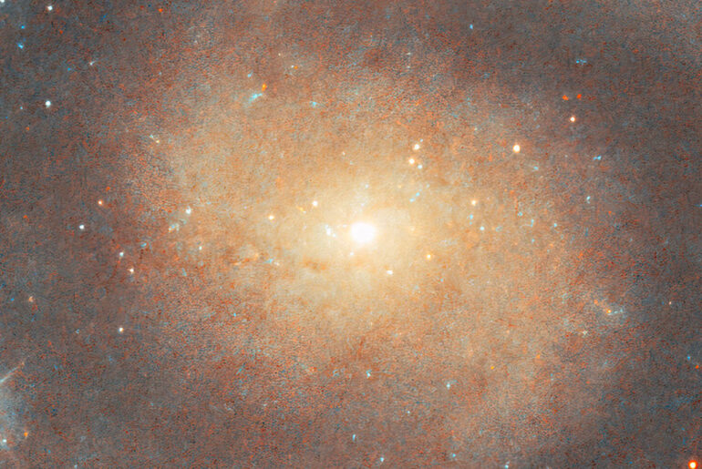 Hubble Luminous Spiral Galaxy UGC 11105