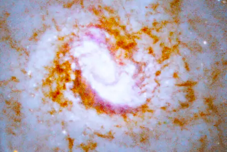 Hubble Baseball Spiral Galaxy ESO 420-G013