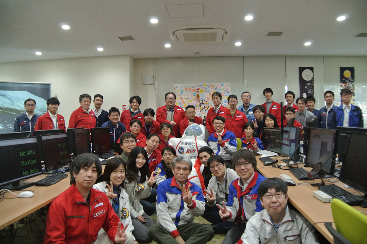 JAXA SLIM Team
