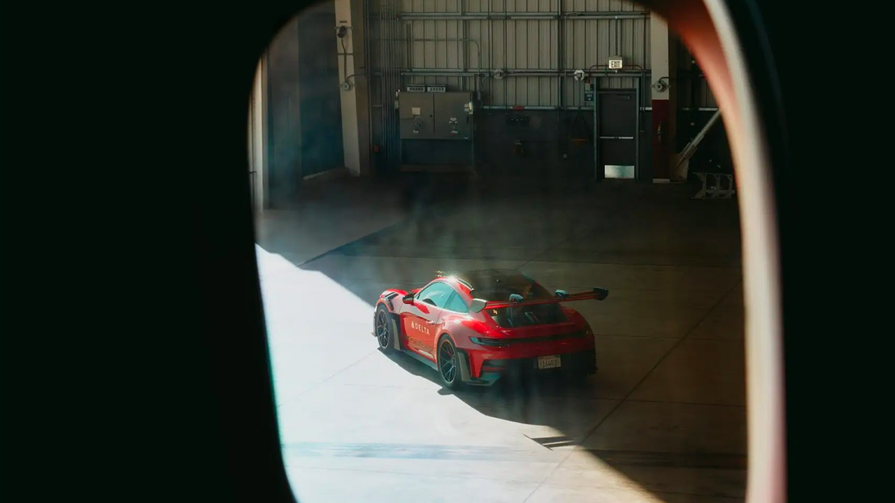 Delta Porsche 911 GT3 RS Flight Transfer LAX
