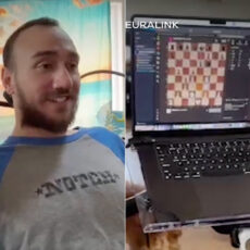 Neuralink Brain Implant Play Chess PC Games