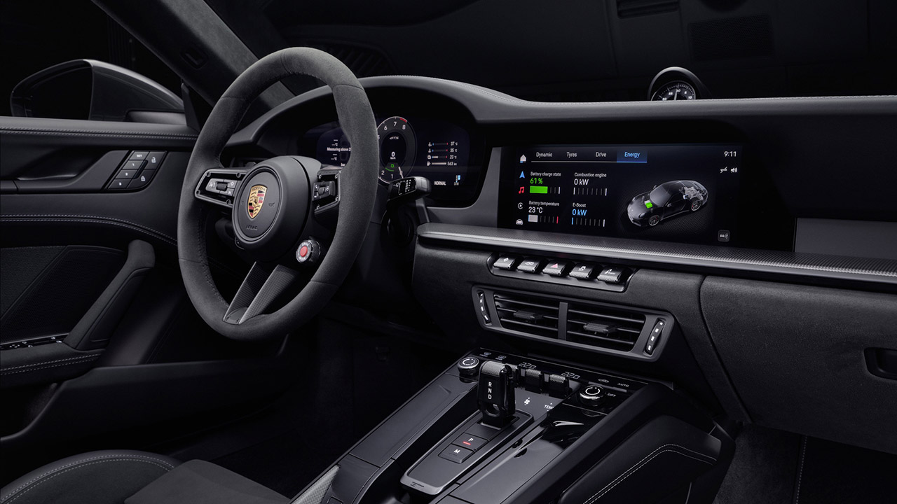 Porsche 911 GTS T-Hybrid Interior
