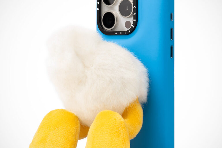 Disney Casetify Donald Duck Plush Grippy Case iPhone 15 Pro Max