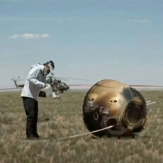 China Chang'e-6 Lunar Probe Samples Moon Far Side