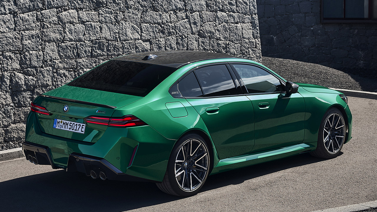 2025 BMW M5 Reveal
