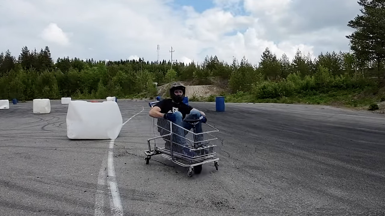 Auto Enthusiast Turns Shopping Cart Into a 2400W Electric Drift Vehicle