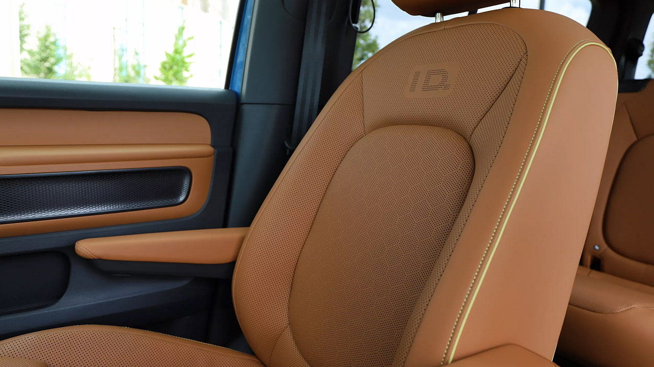 2025 Volkswagen ID Buzz EV Interior
