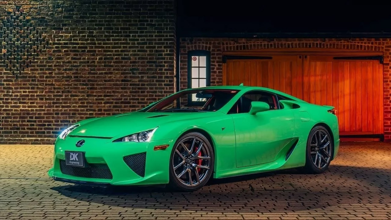 Green Lexus LFA