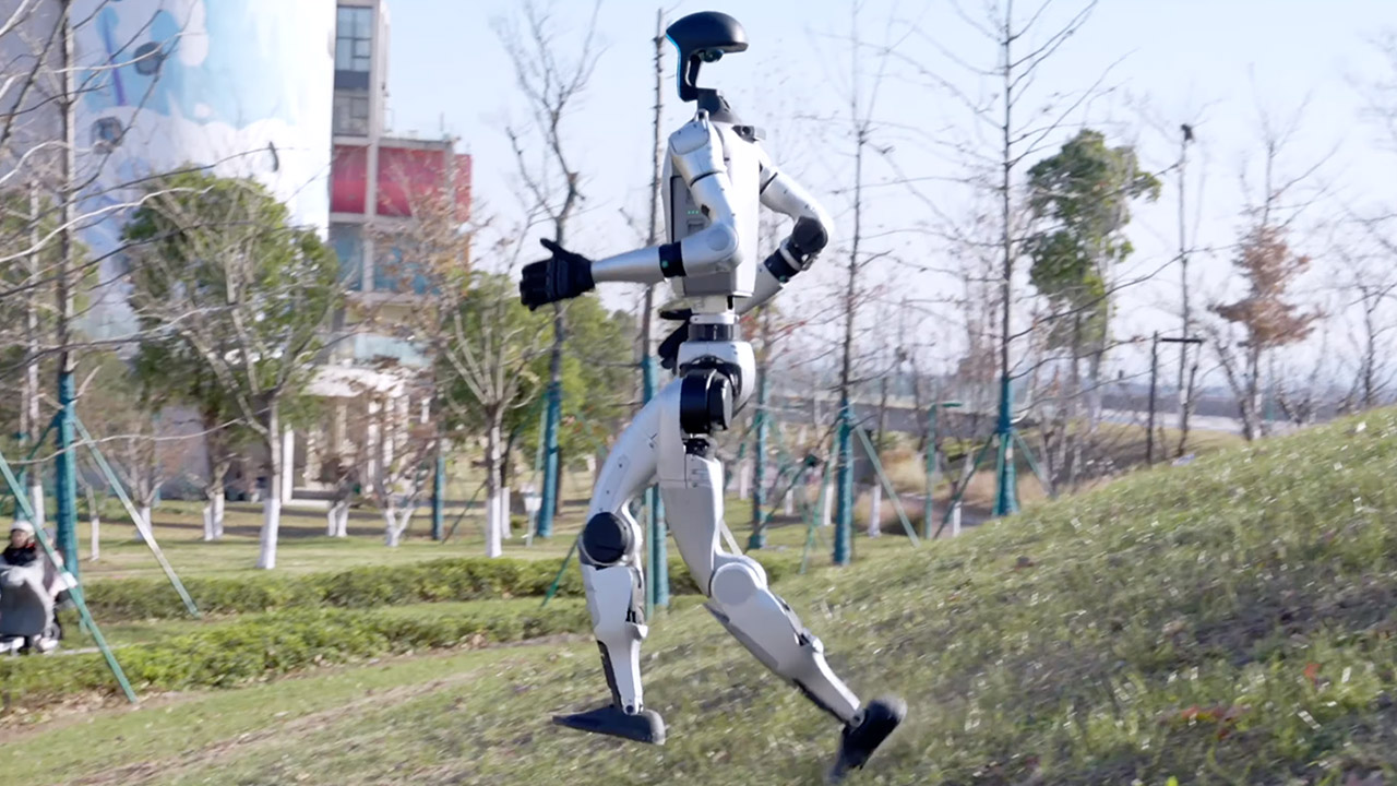 Unitree G1 Bionic Smoothest Walking Running Humanoid Robot