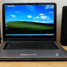 Sony VAIO AGN-A190 Laptop Desktop Replacement 2004