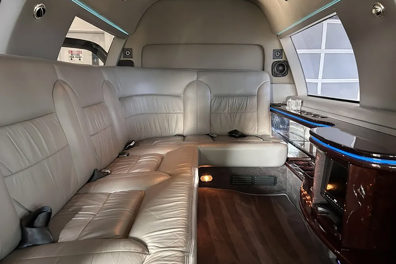 Chevrolet K2500 Suburban 4x4 Limousine For Sale