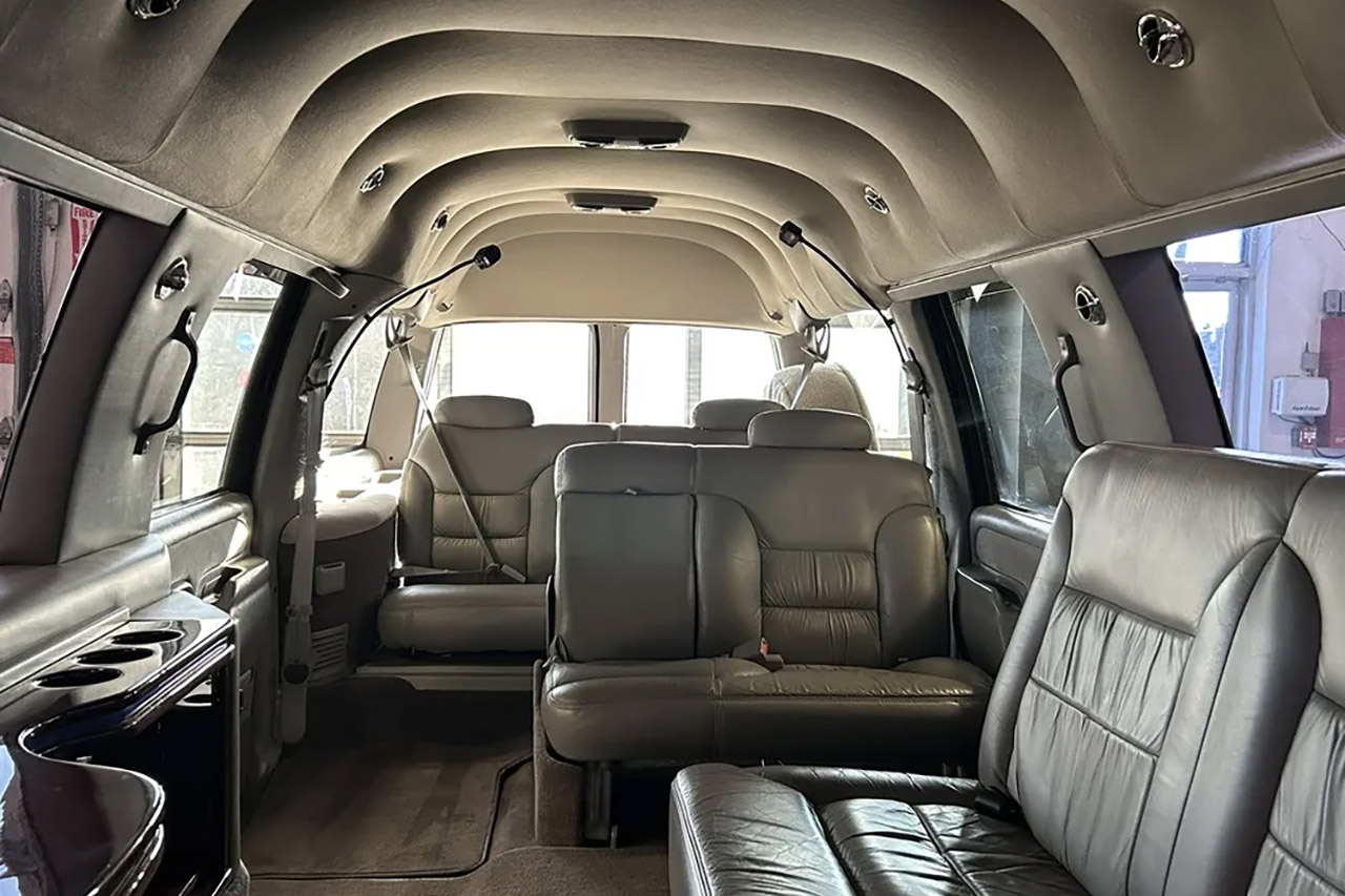 Chevrolet K2500 Suburban 4x4 Limousine For Sale
