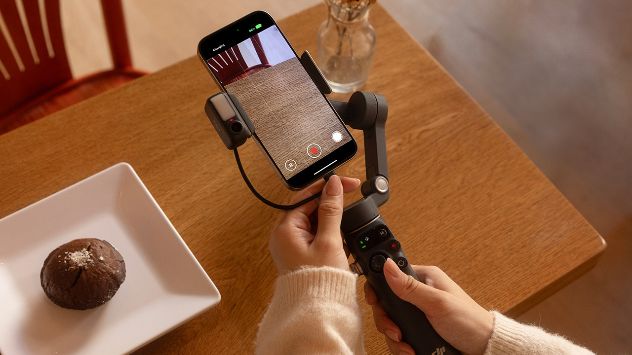 DJI Osmo Mobile 7P Smartphone Gimbal