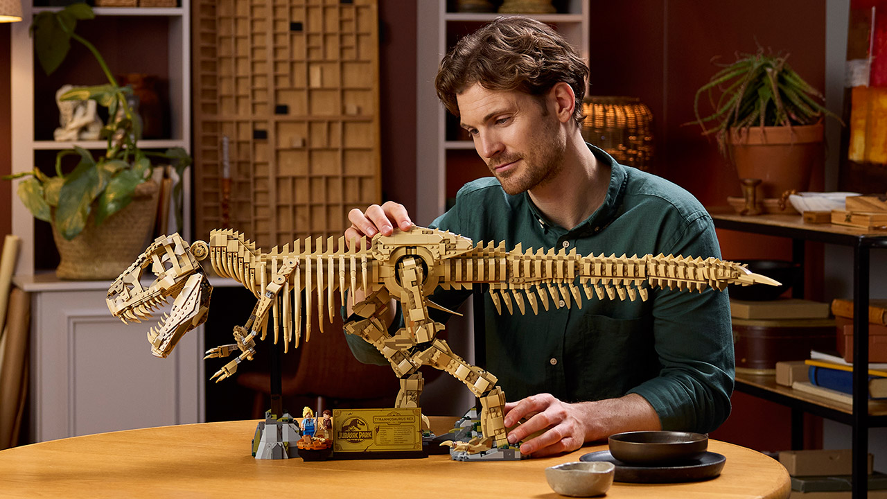 LEGO Jurassic World Dinosaur Fossils Tyrannosaurus Rex Set 76968