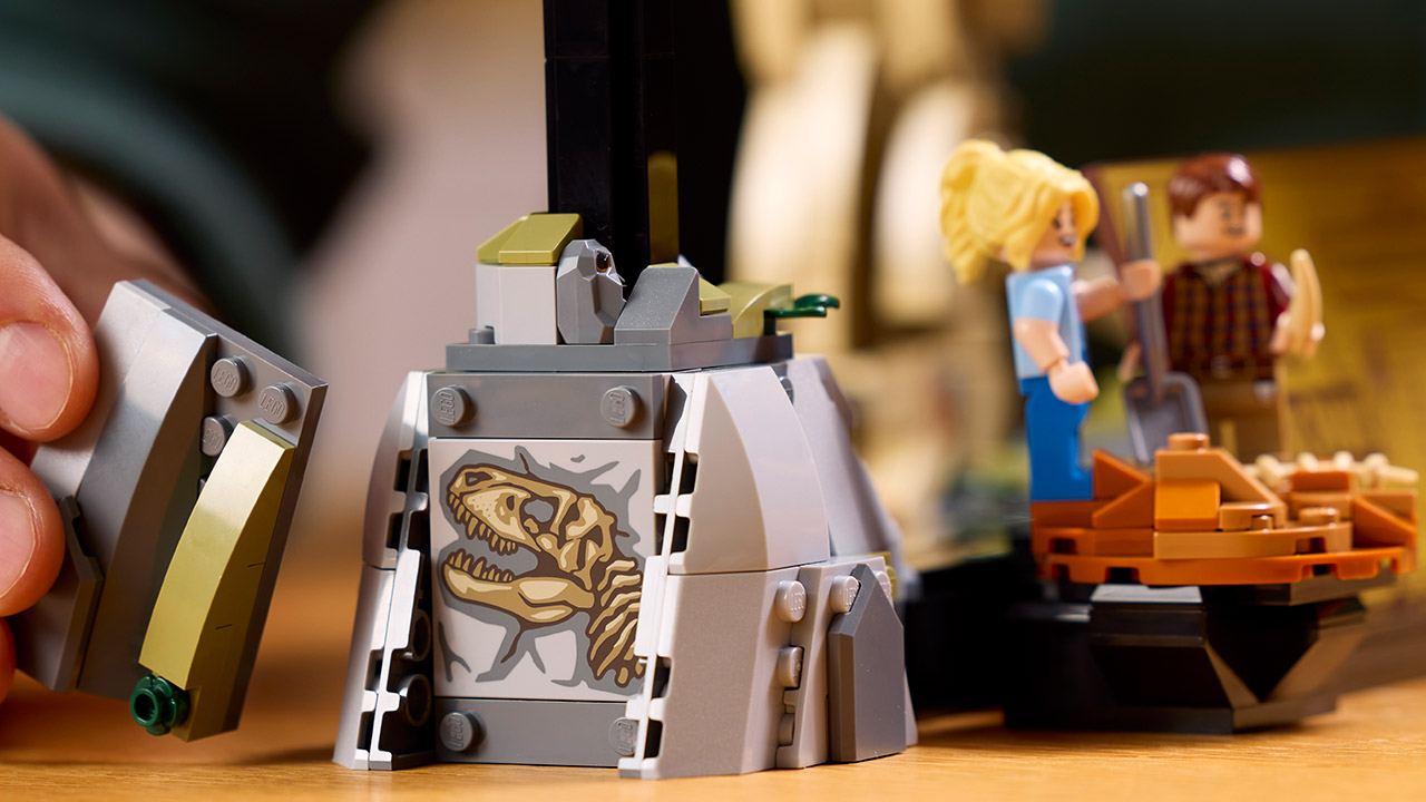 LEGO Jurassic World Dinosaur Fossils Tyrannosaurus Rex Set 76968