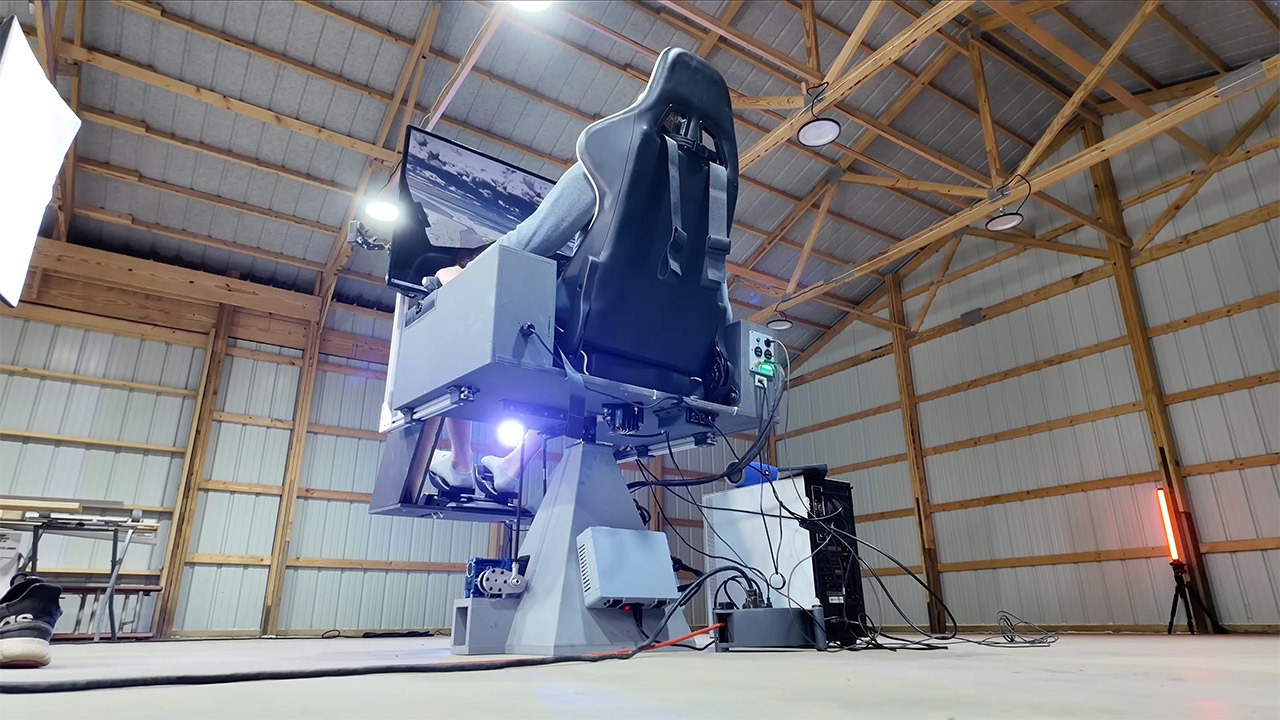 Engineer Michael Rechtin Homemade Full-Motion Flight Simulator