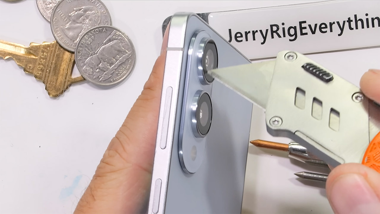 Samsung Galaxy S25 Edge Durability Test JerryRigEverything