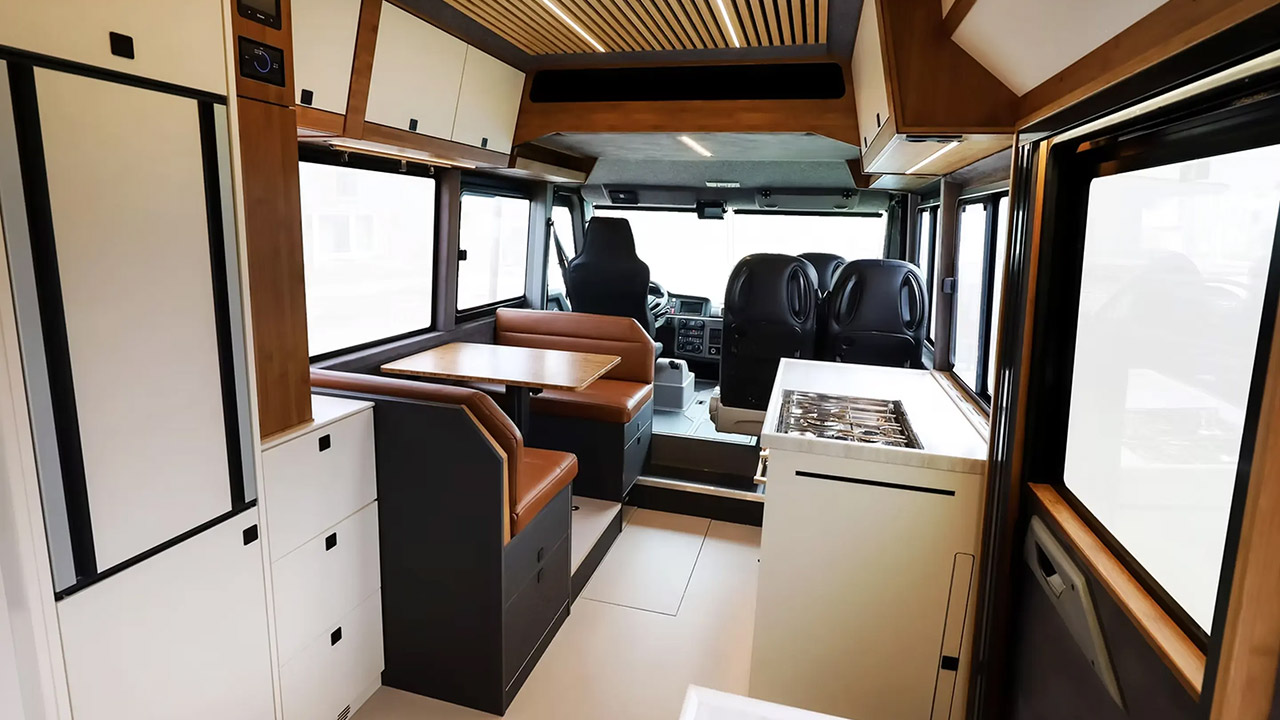 Torsus Praetorian Interior