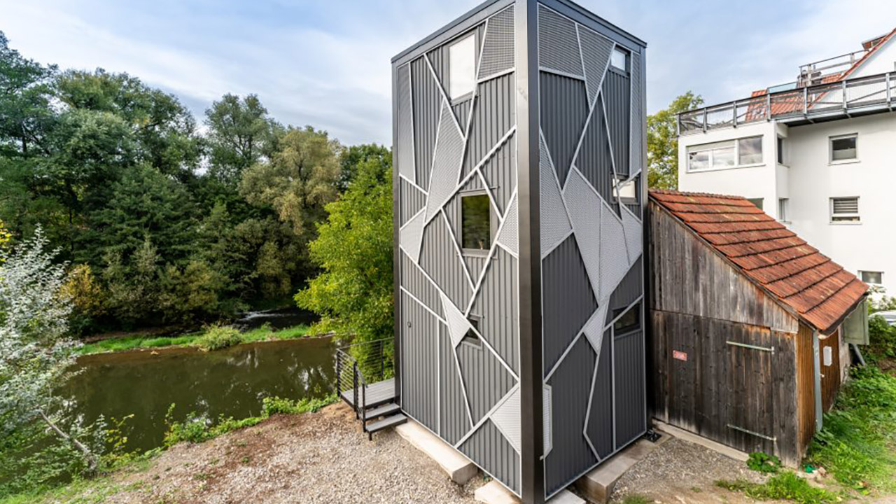DQTower Vertical Prefab Home