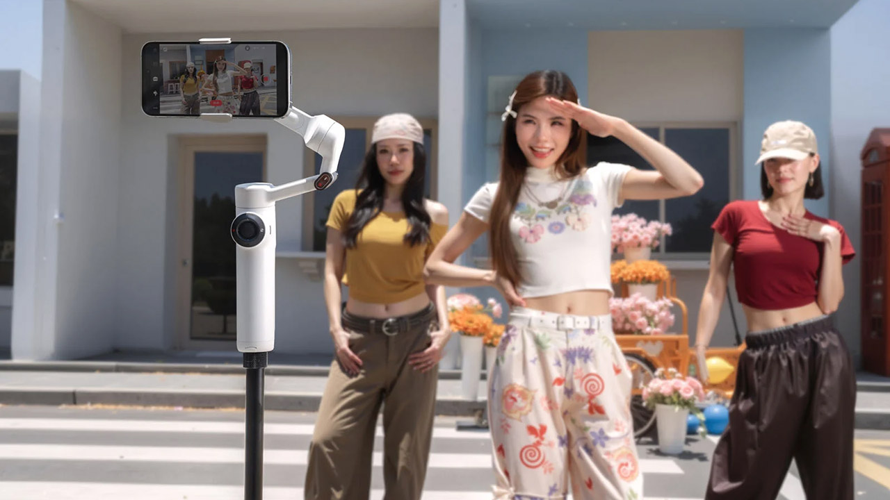 Insta360 Flow 2 Gimbal Smartphone