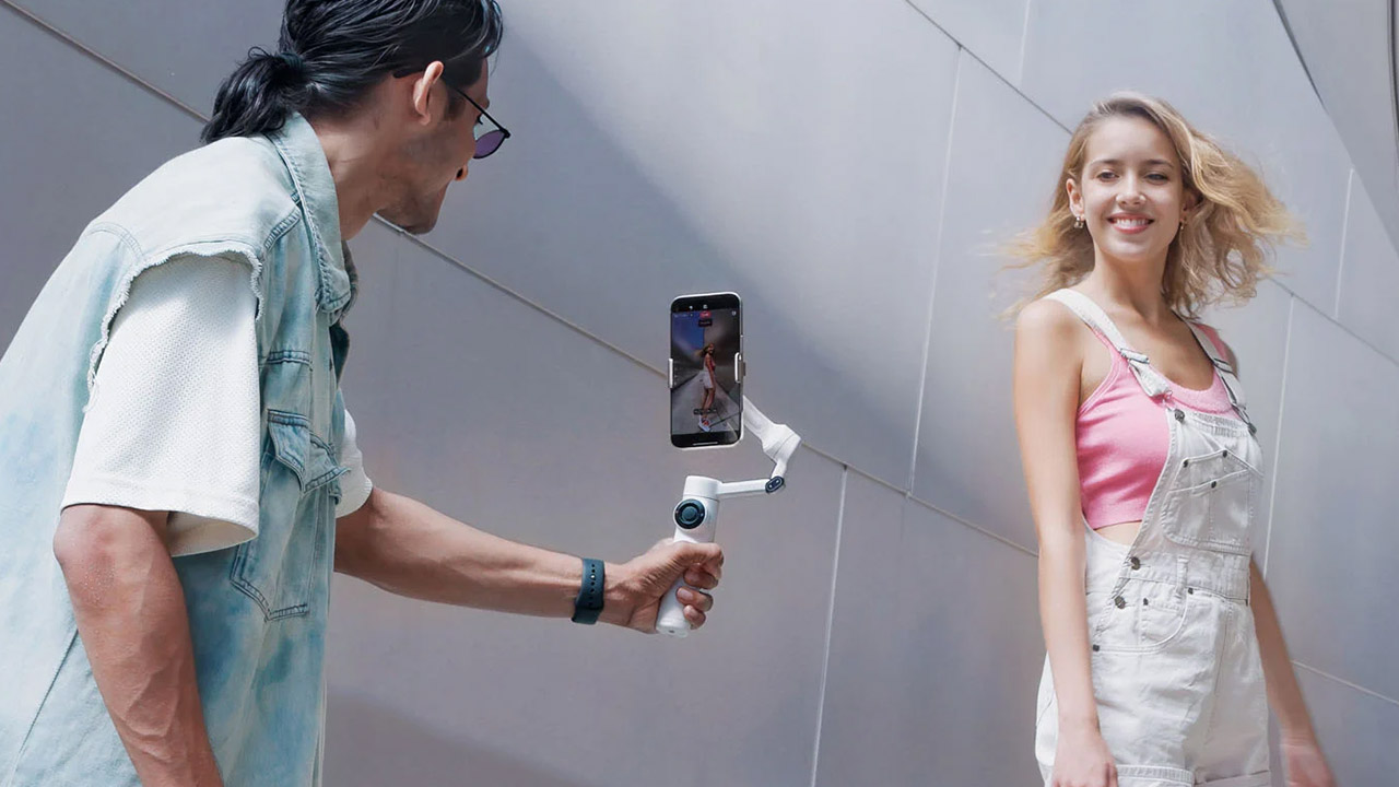 Insta360 Flow 2 Gimbal Smartphone