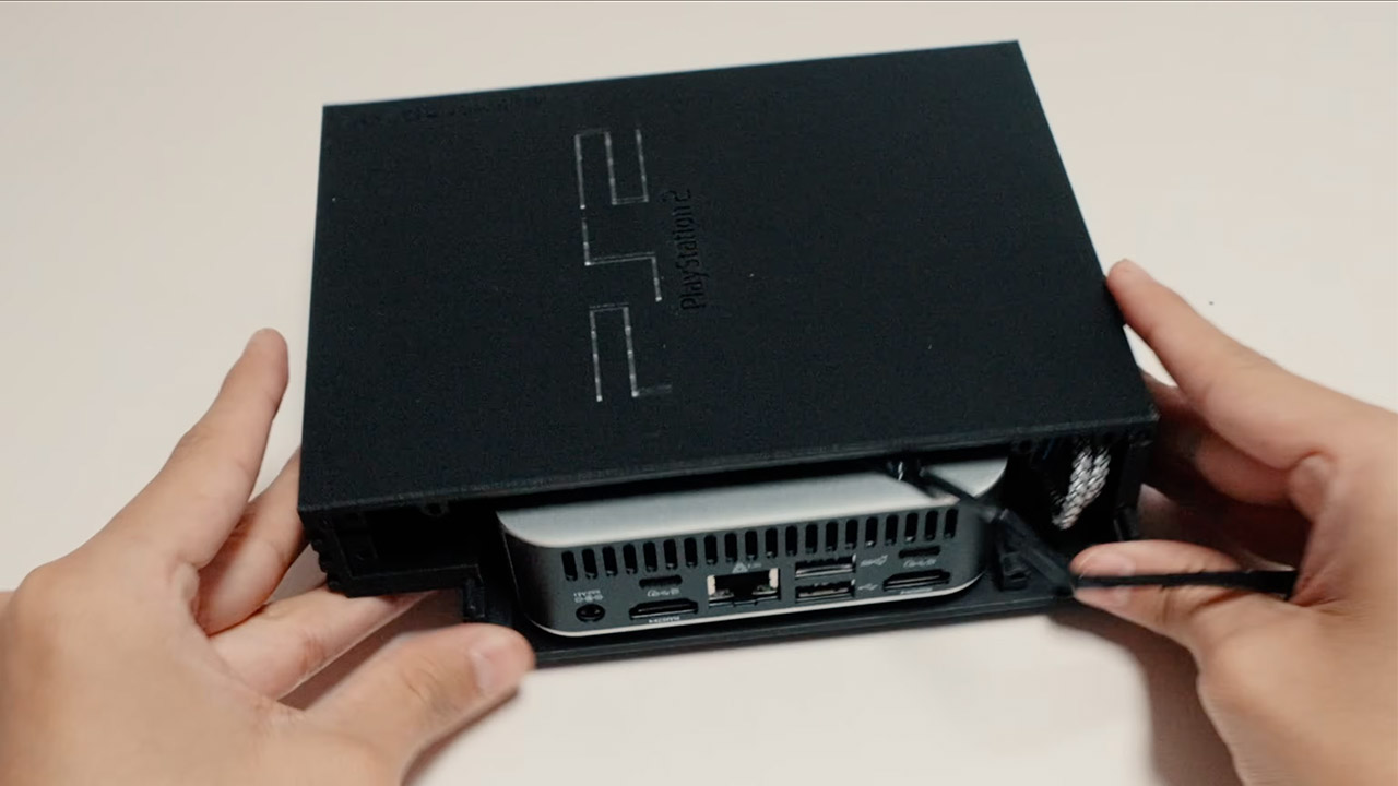 Miniature PlayStation 2 Classic PS2 Mini