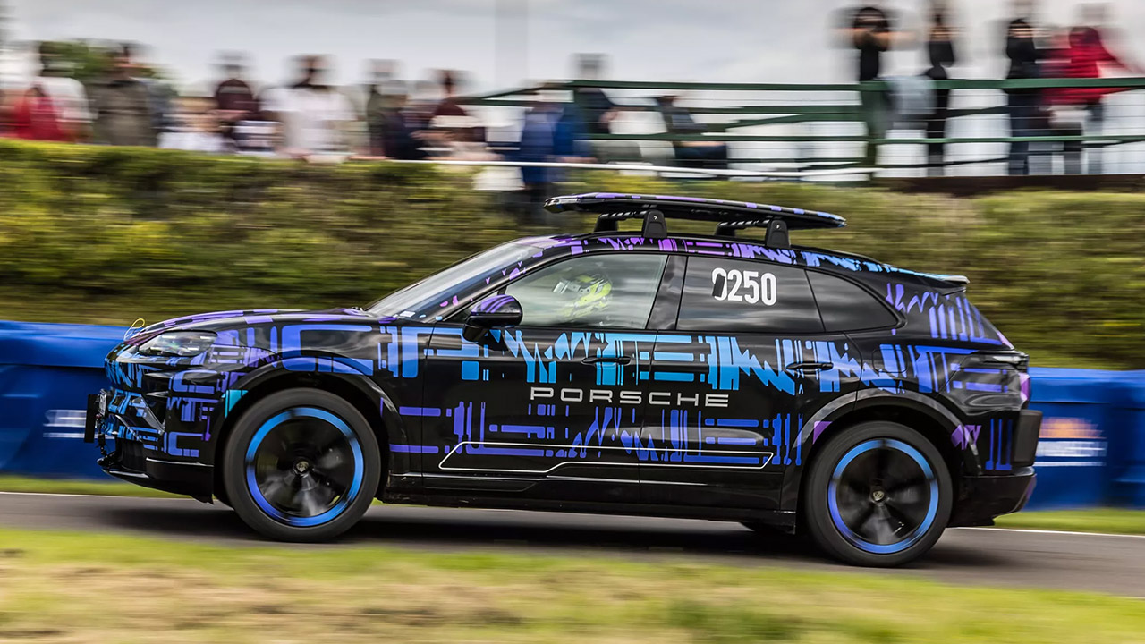 Top Gear Richard Hammond British Hill Climb Porsche Cayenne EV