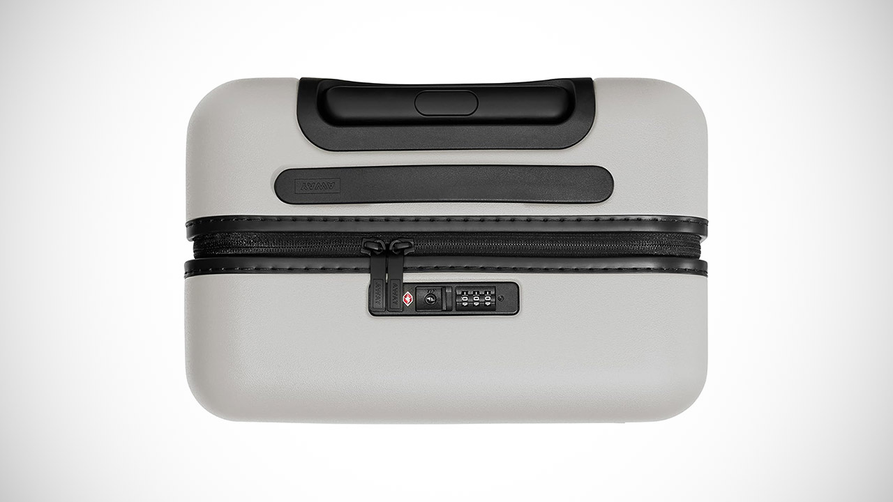 Away The Carry-On Review