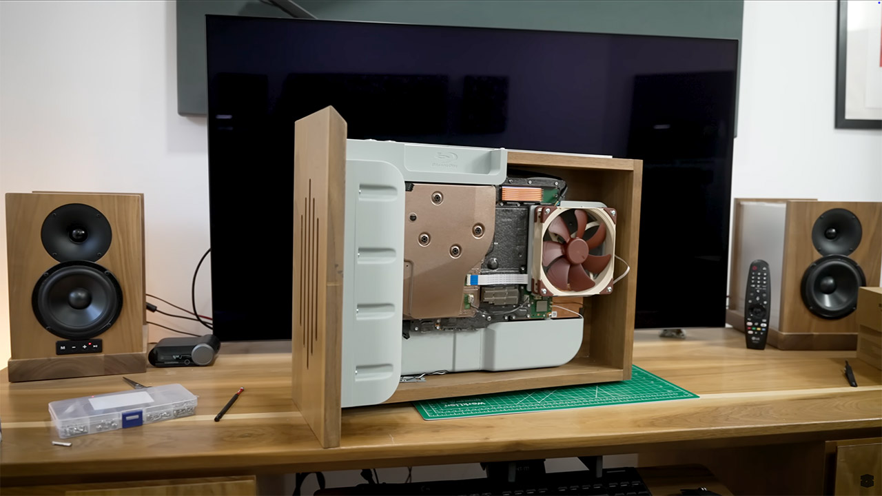 Zac Builds PS5 Console Built Into Desk