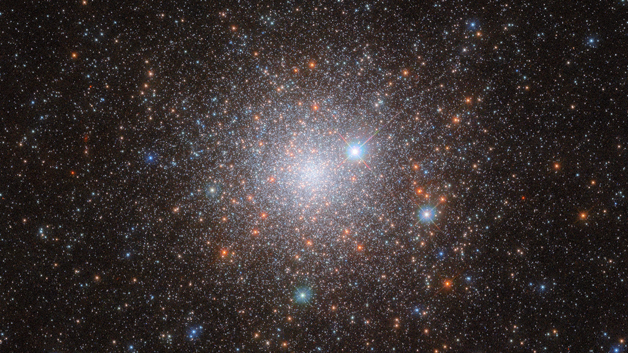 Hubble Globular Cluster NGC 1786 LMC