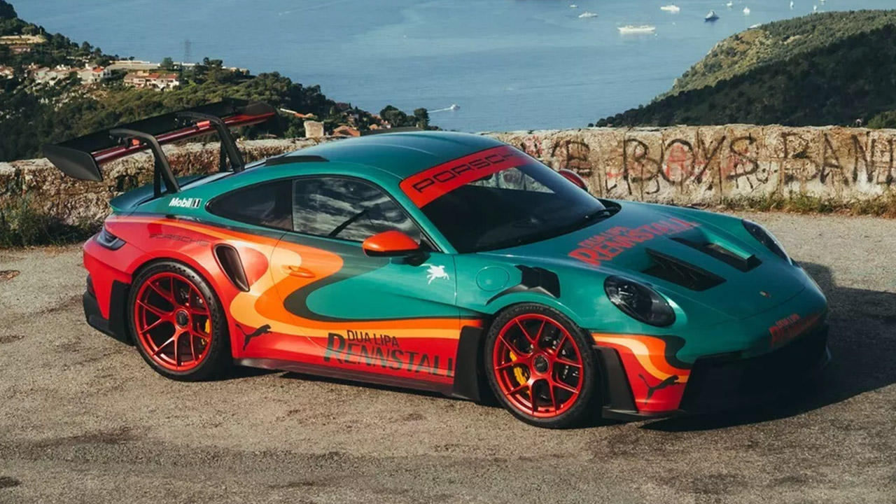 Dua Lipa Porsche 911 GTS RS