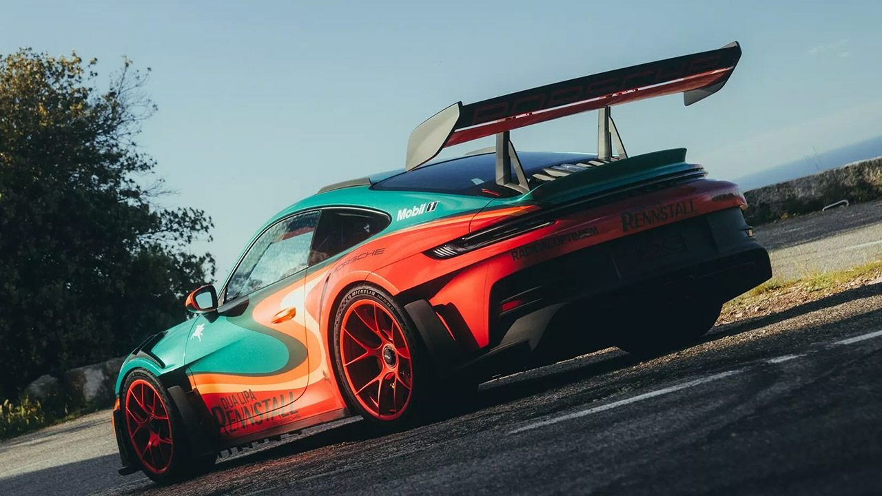 Dua Lipa Porsche 911 GTS RS
