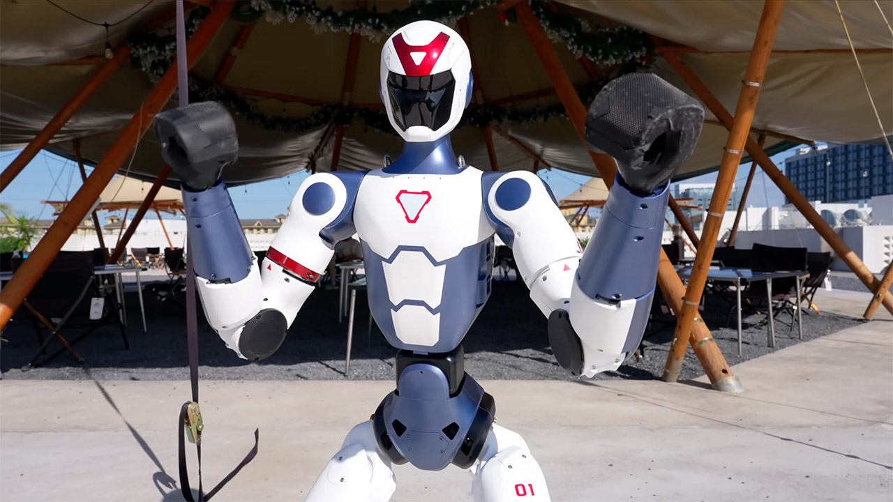 Unitree R1 Humanoid Robot