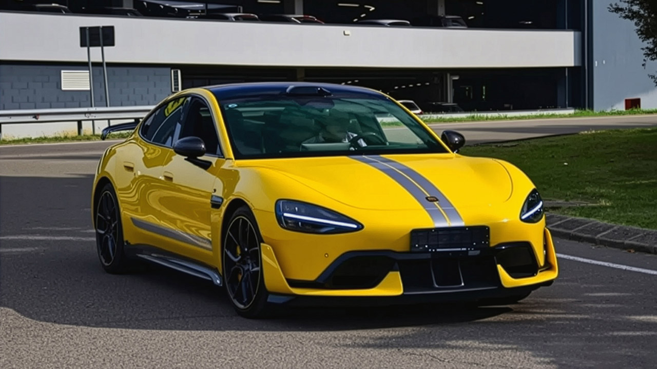 Xiaomi SU7 Ultra Ferrari Factory Maranello Spy Shots