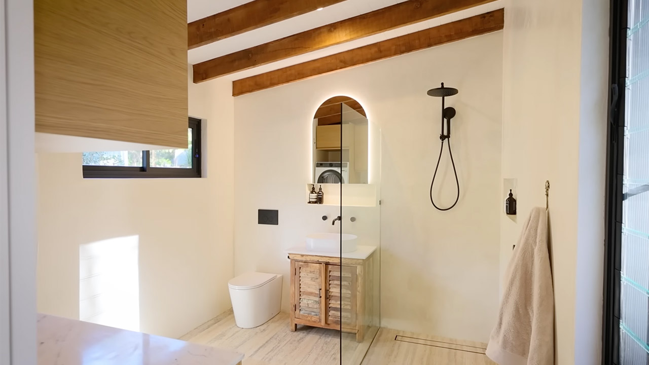 Superyacht Captain Tiny Home Australia Rainforest