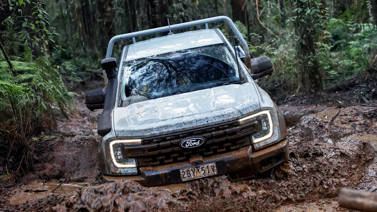 Ford Ranger Super Duty Truck 600kg Mud Test