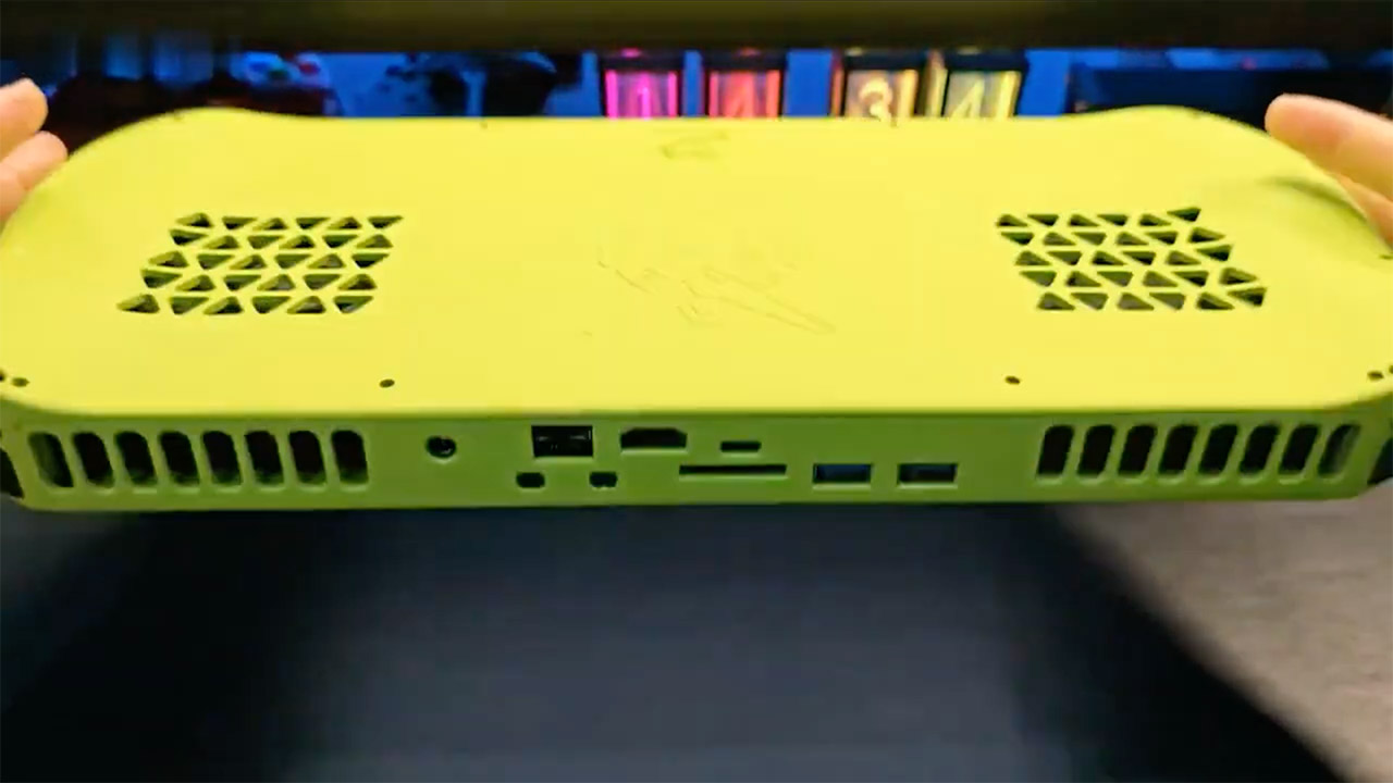 Custom Handheld Gaming PC NVIDIA RTX 4090