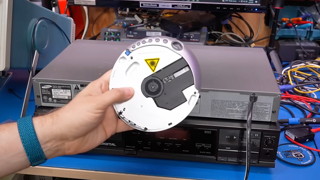 Lorde Clear CD Player Issues Problems
