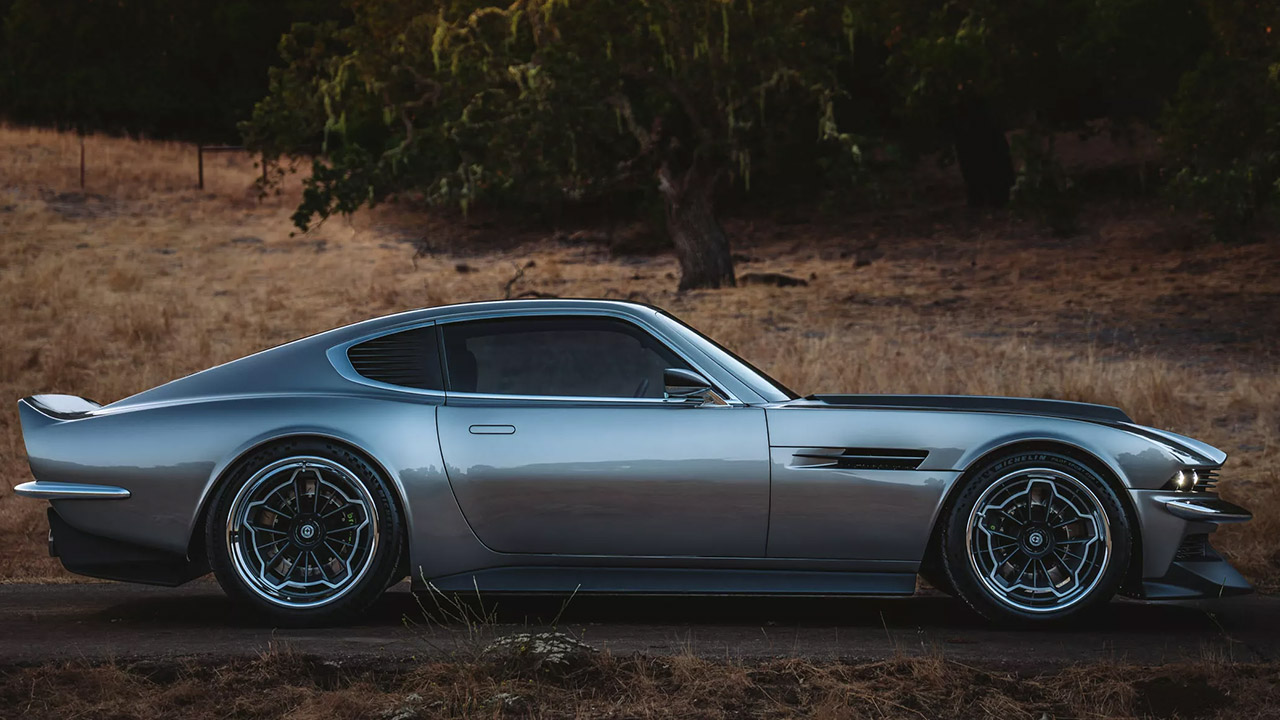 Octavia Ringbrothers 1971 Aston Martin DBS