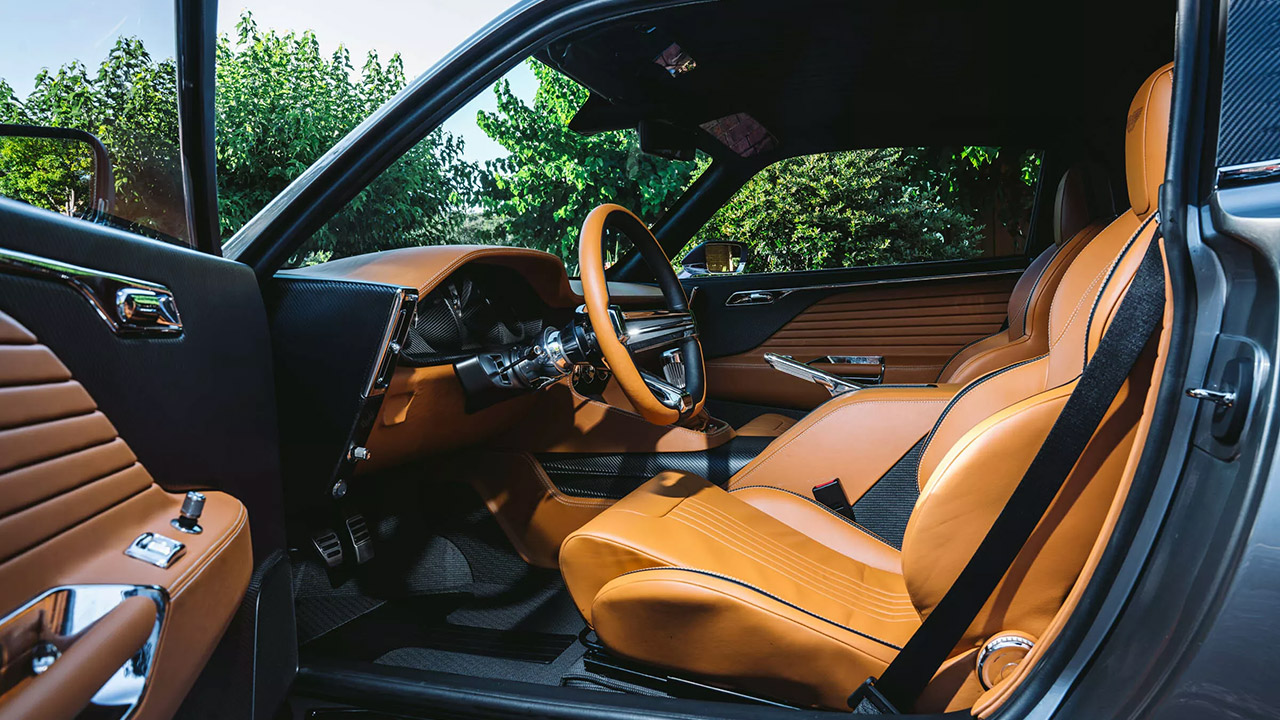 Octavia Ringbrothers 1971 Aston Martin DBS Interior