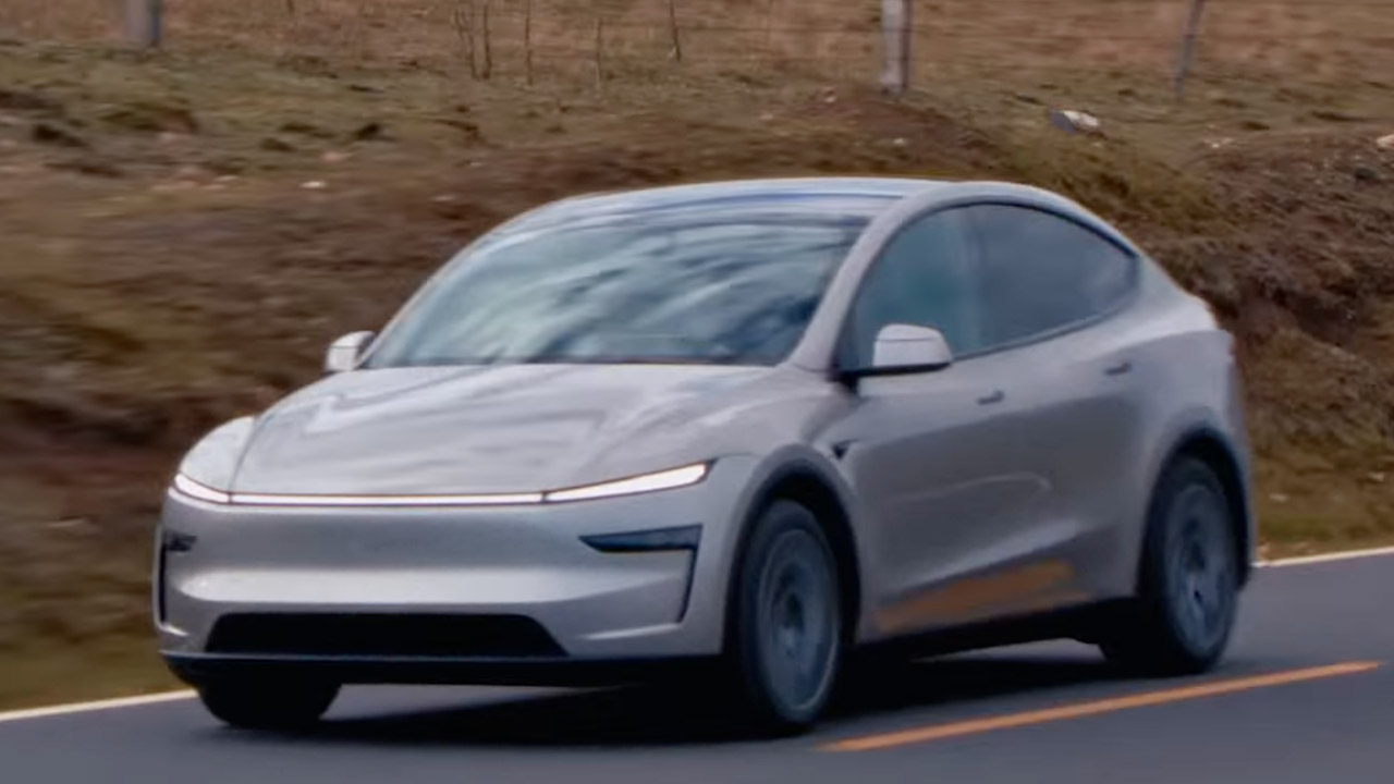 New Tesla Model Y L Six-Seat Launch