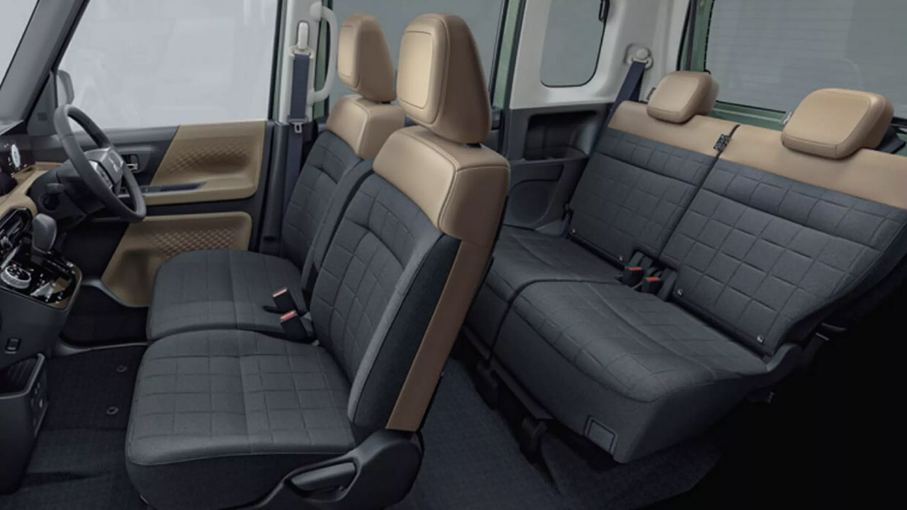 2025 Mitsubishi Delica Mini Interior