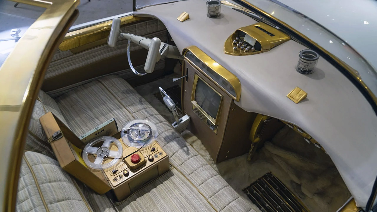 1953 Lincoln Golden Sahara II Interior