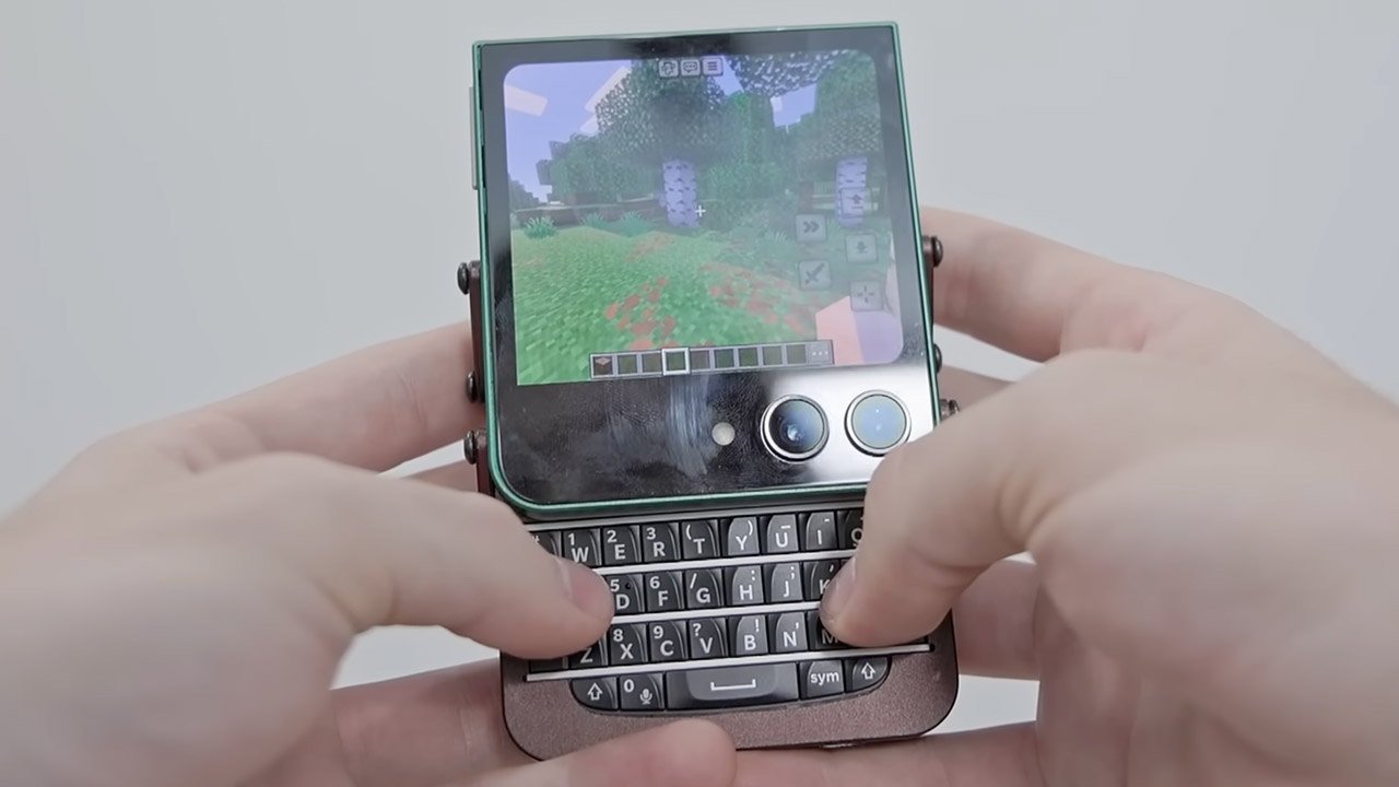 Marcin Plaza Homemade DIY Smartphone