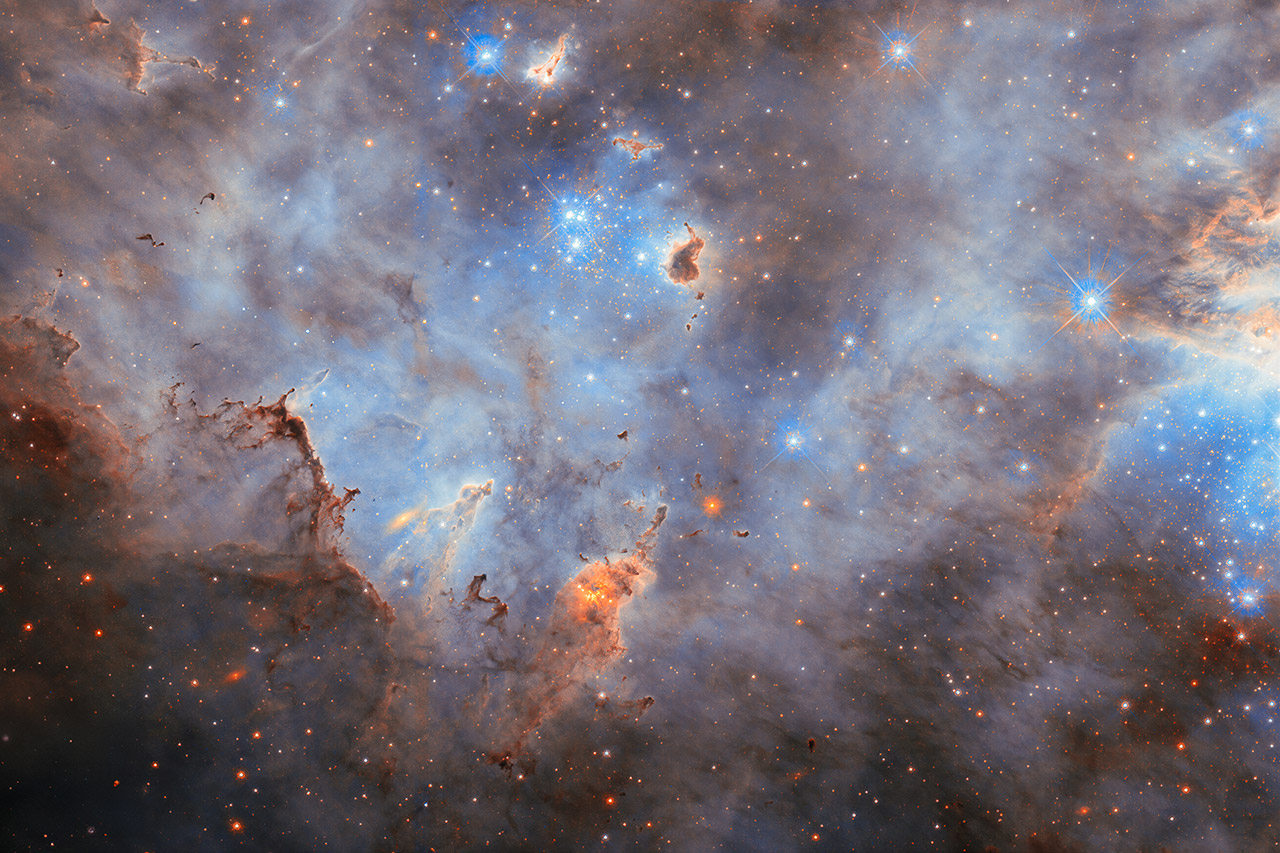 Hubble LMC N44C Cluster Large Magellanic Cloud