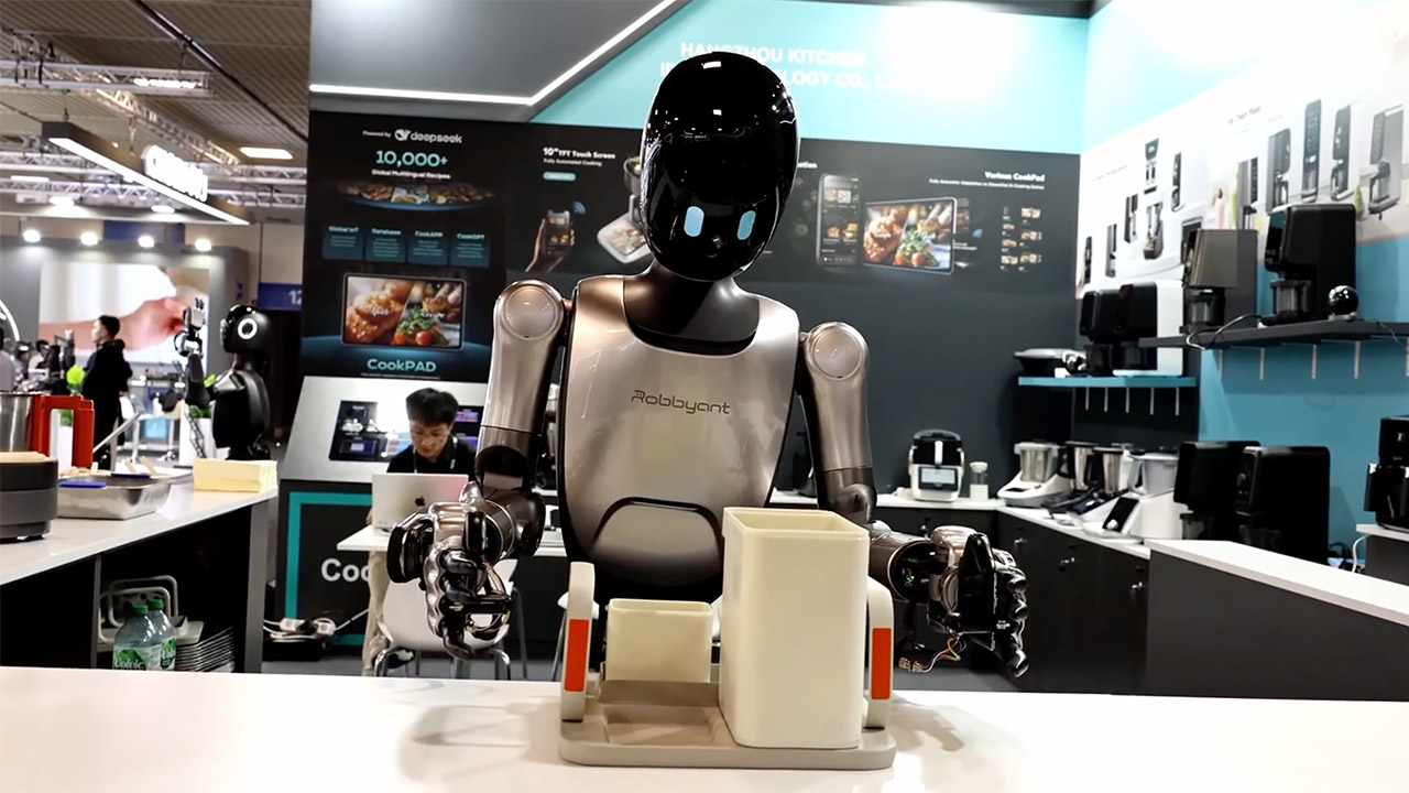 Ant Group Robbyant R1 Humanoid Robot
