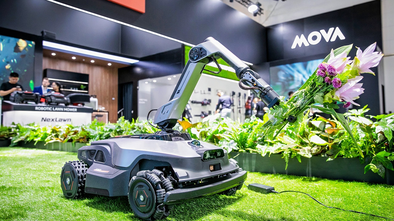 NexLawn Master X Vision Lawn Mower Robot Arm