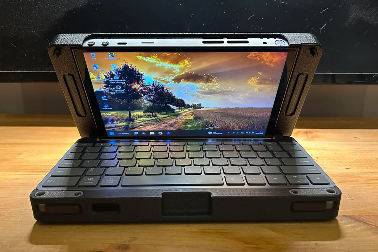 Lenovo Legion Go Handheld Gaming PC Laptop Mod
